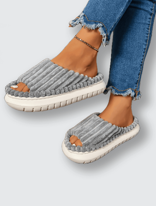 Mimmi – Slip - ons som kombinerar komfort och stil - Véloria Studios