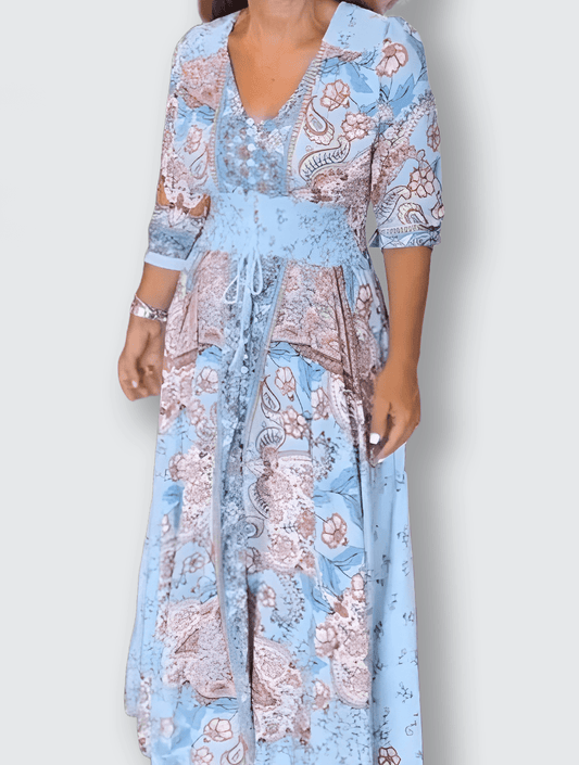 Sarah - Stilren klänning med vackra detaljer - Véloria Studios