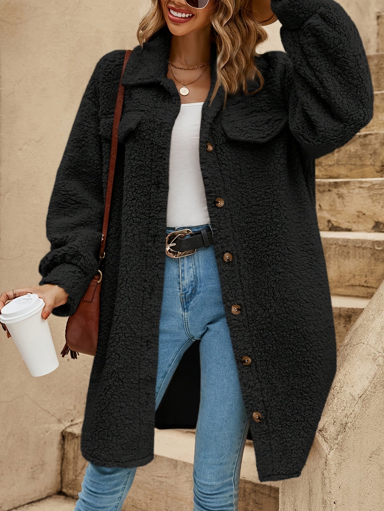 Milou – Kappan som bär elegans genom varje steg