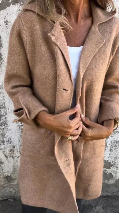 Almina – Trenchcoaten som ger stil och självsäkerhet