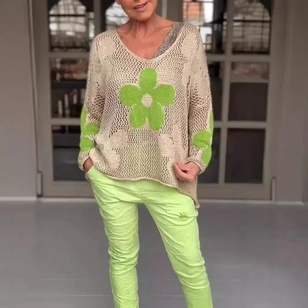 Frideborg – Lätt och luftig blus med blomdetaljer