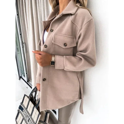 Alina – Din eleganta och mångsidiga vår - /sommarjacka - Véloria Studios