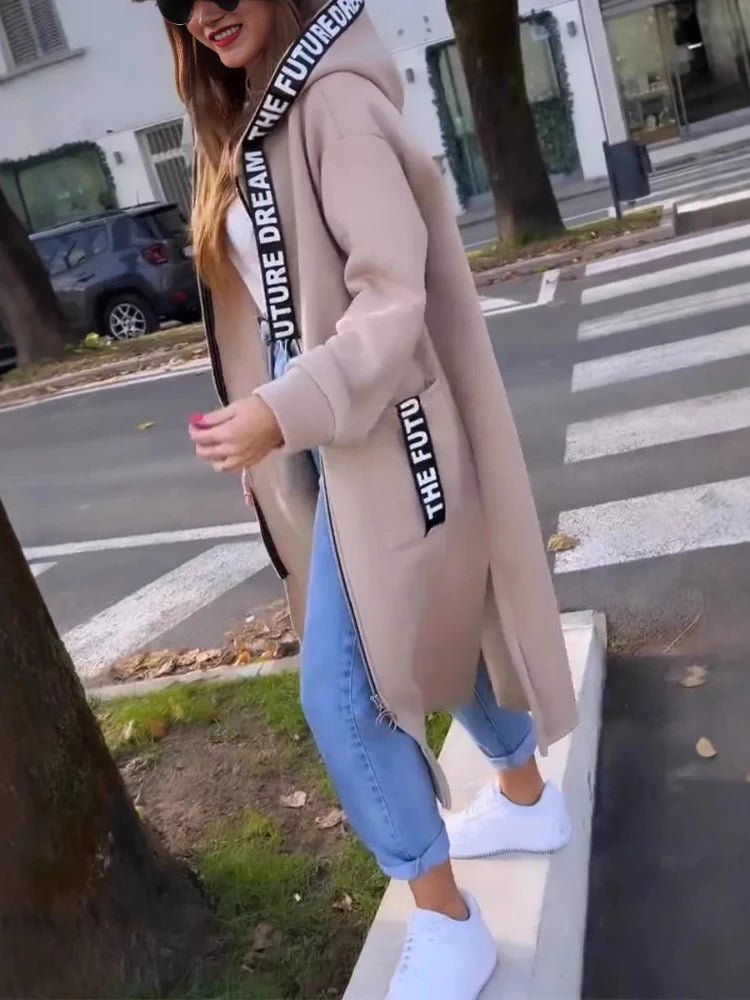 Anita – Din eleganta följeslagare för höstens och vinterns dagar - Véloria Studios