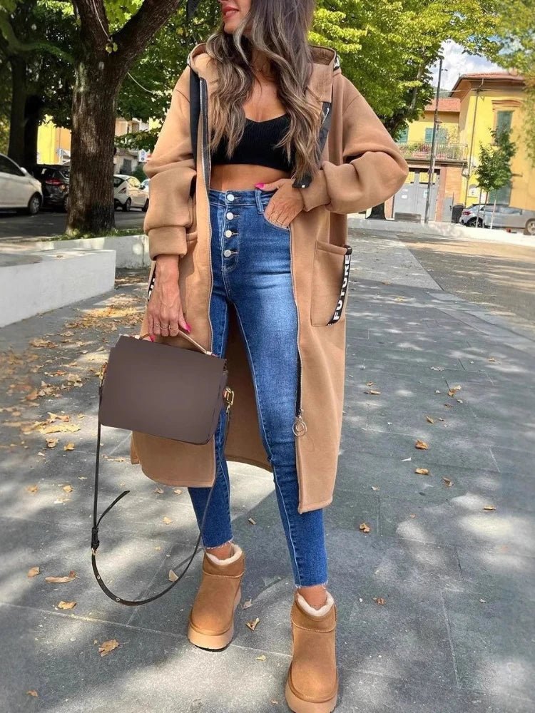 Anita – Din eleganta följeslagare för höstens och vinterns dagar - Véloria Studios