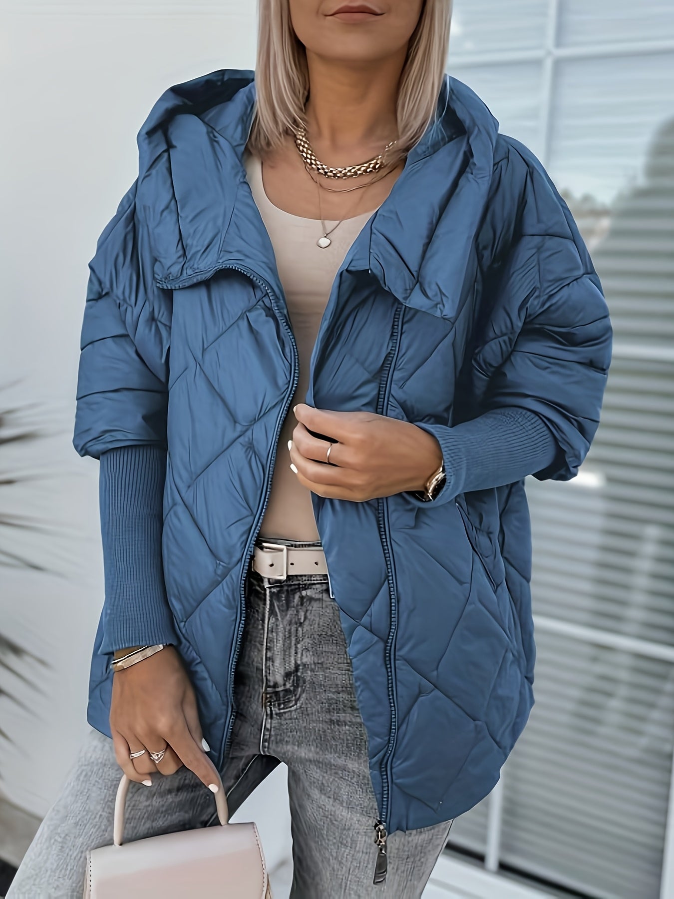 Carina – Elegant topp med batwing - ärm - Véloria Studios
