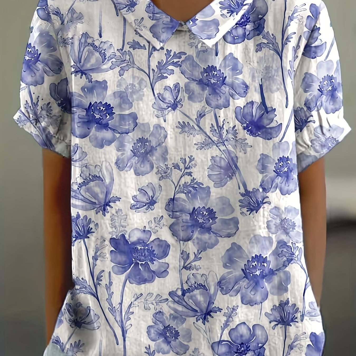 Corina – Stilrent damshirt med mjuk känsla och modern design - Véloria Studios