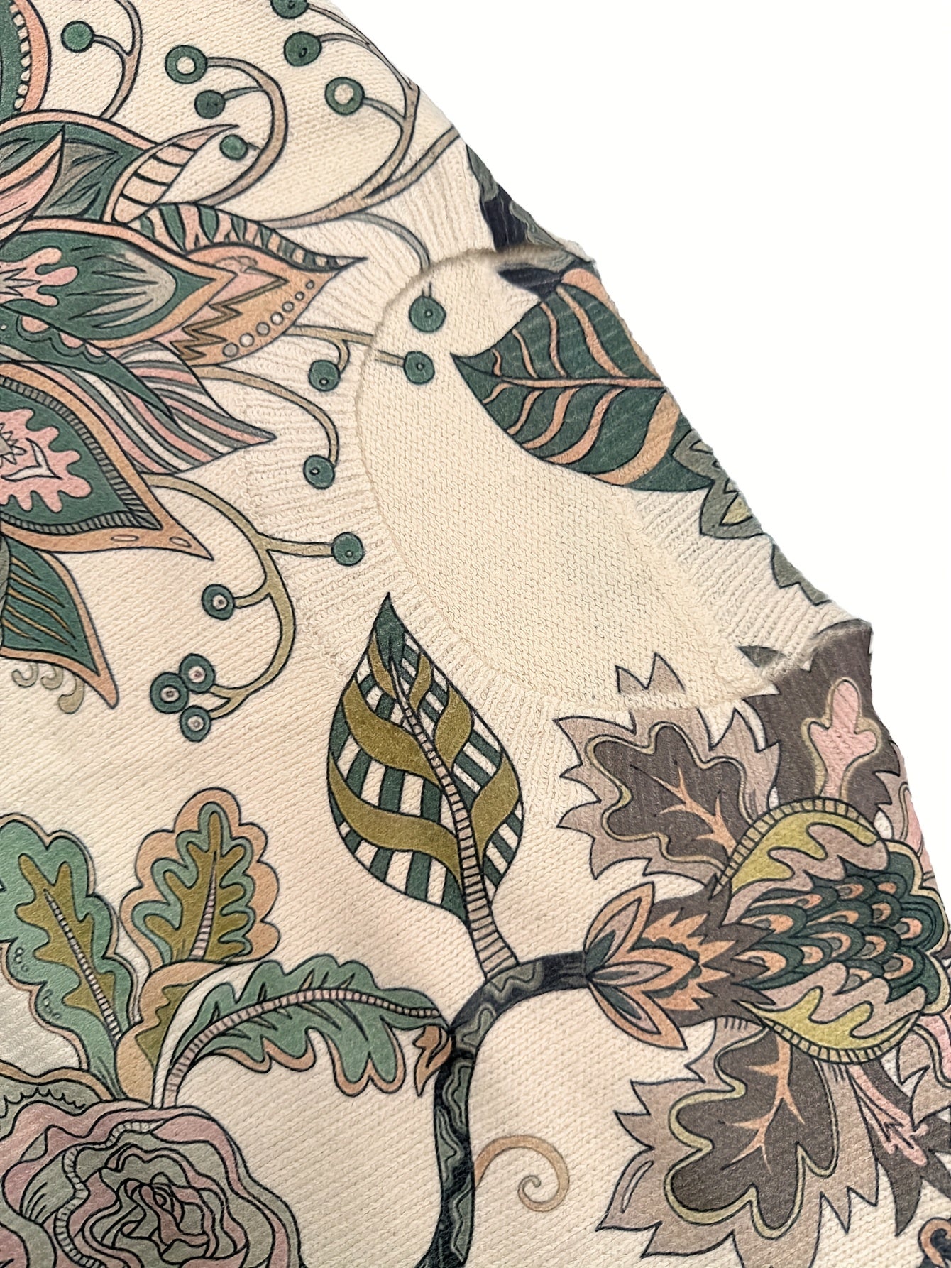 Lavinia – Stilren och mjuk tröja med elegant mönster