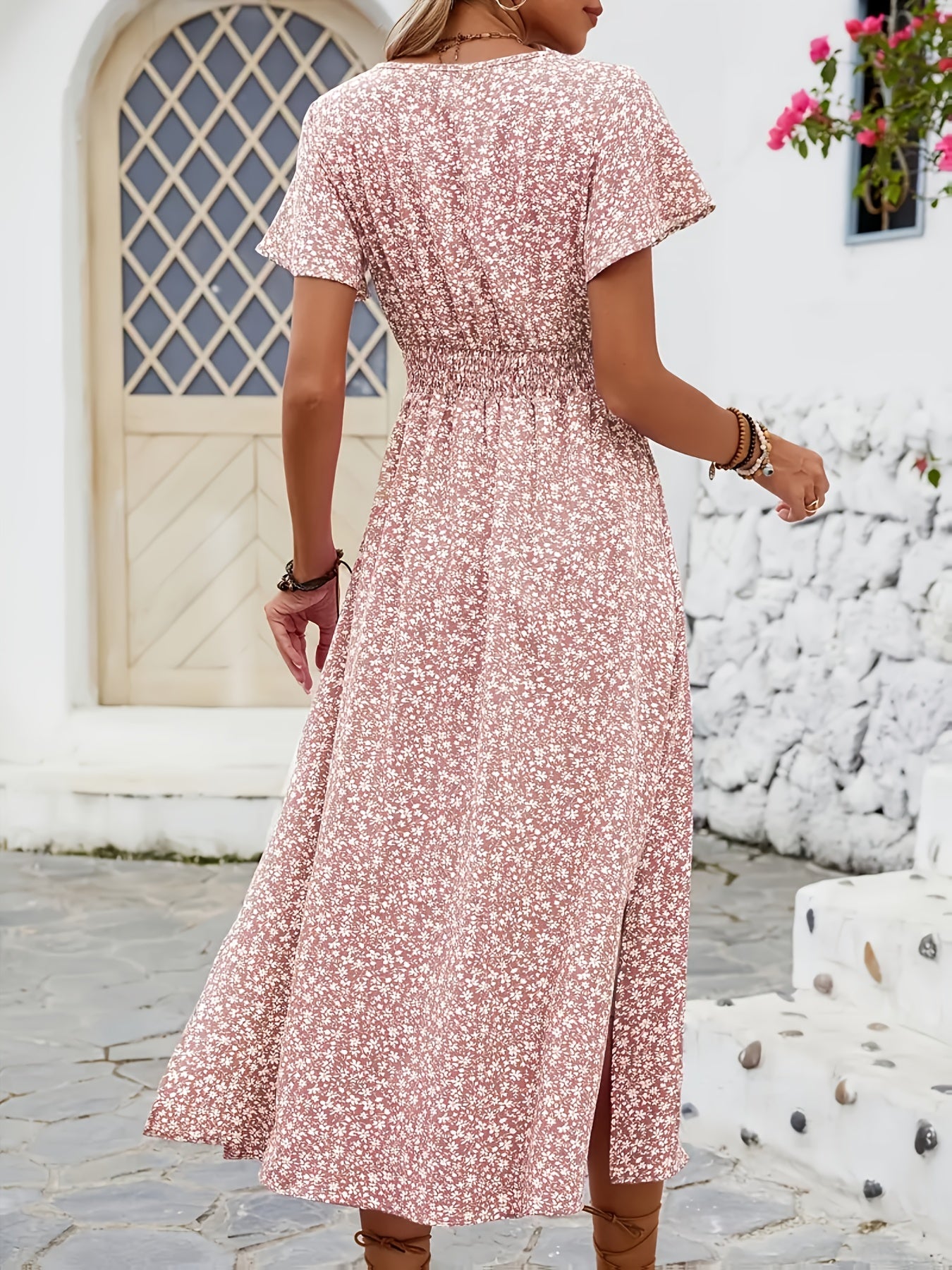 Elena – Lätt och elegant sommarklänning - Véloria Studios