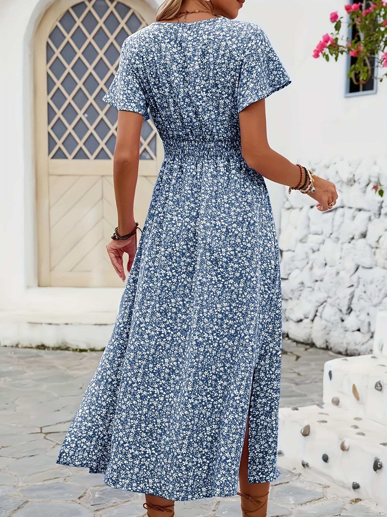 Elena – Lätt och elegant sommarklänning - Véloria Studios