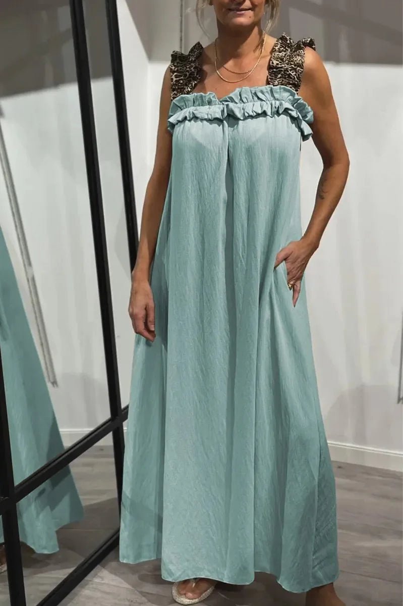 Helen – Djärv och elegant leopardmönstrad klänning - Véloria Studios
