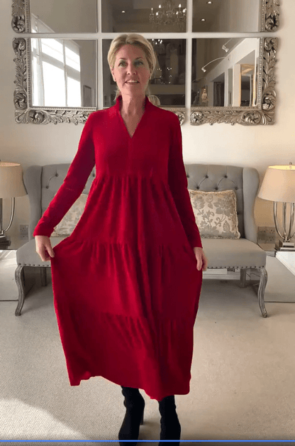 Noretta – Midi - klänningen som följer dina steg - Véloria Studios