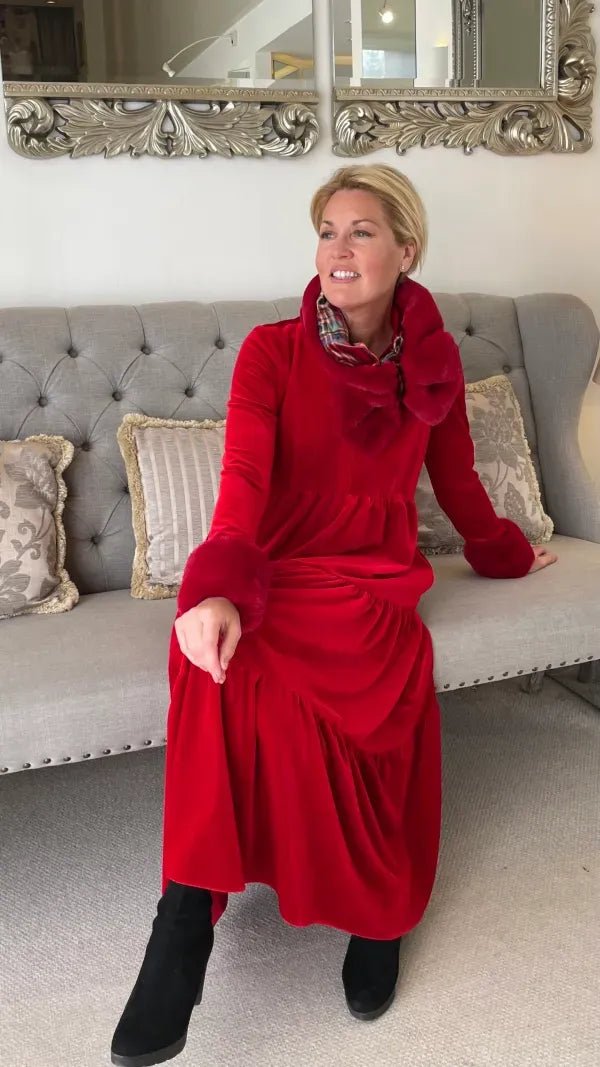 Noretta – Midi - klänningen som följer dina steg - Véloria Studios