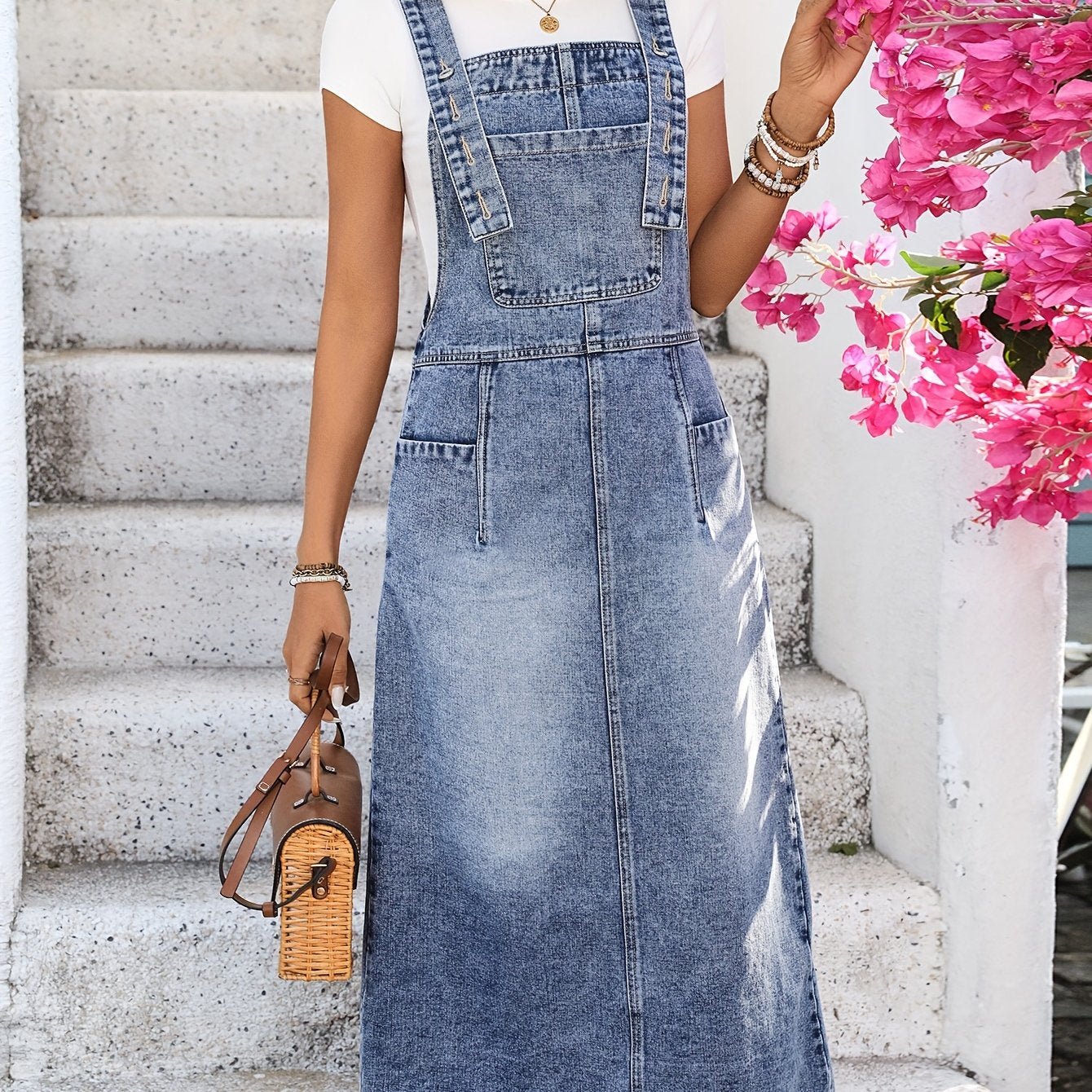 Saga – Elegant denimklänning för vår och sommar - Véloria Studios