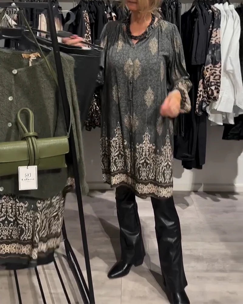 Unnika – Skjortklänningen som kombinerar stil och komfort - Véloria Studios