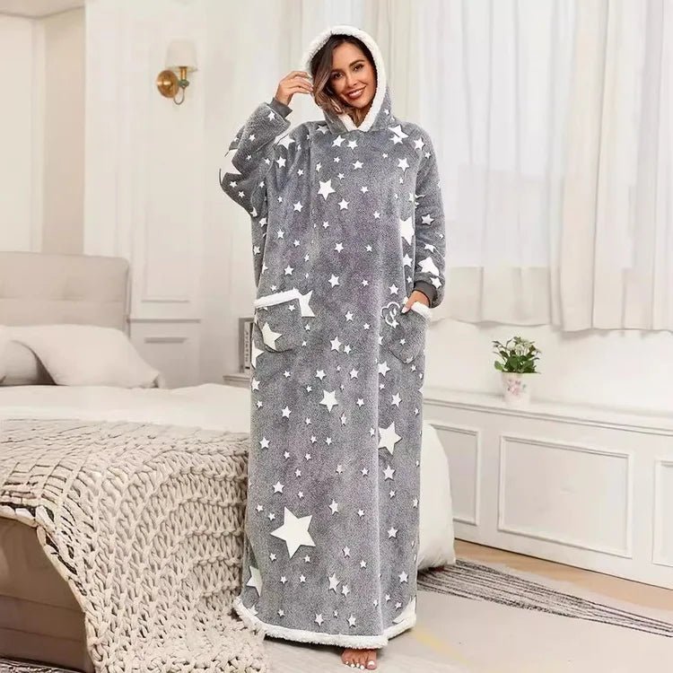 Xylviana – Nattklänningen som omsluter dig med värme och mjukhet - Véloria Studios